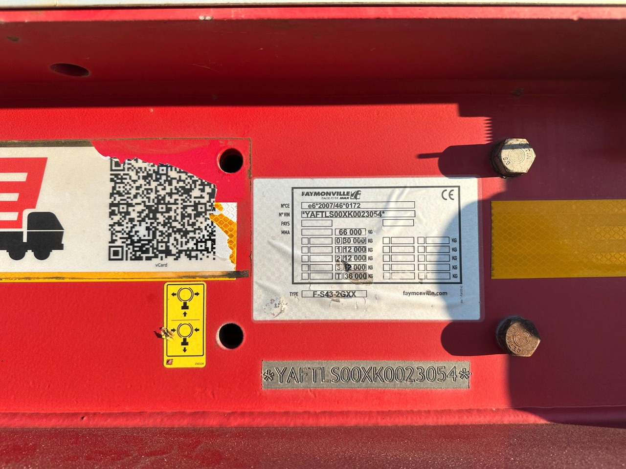 Faymonville Megamax 3 achs tiefbett / 3 x 12.000 kg Pendel - Low loader semi-trailer: picture 3 Faymonville Megamax 3 achs tiefbett / 3 x 12.000 kg Pendel - Low loader semi-trailer: picture 3