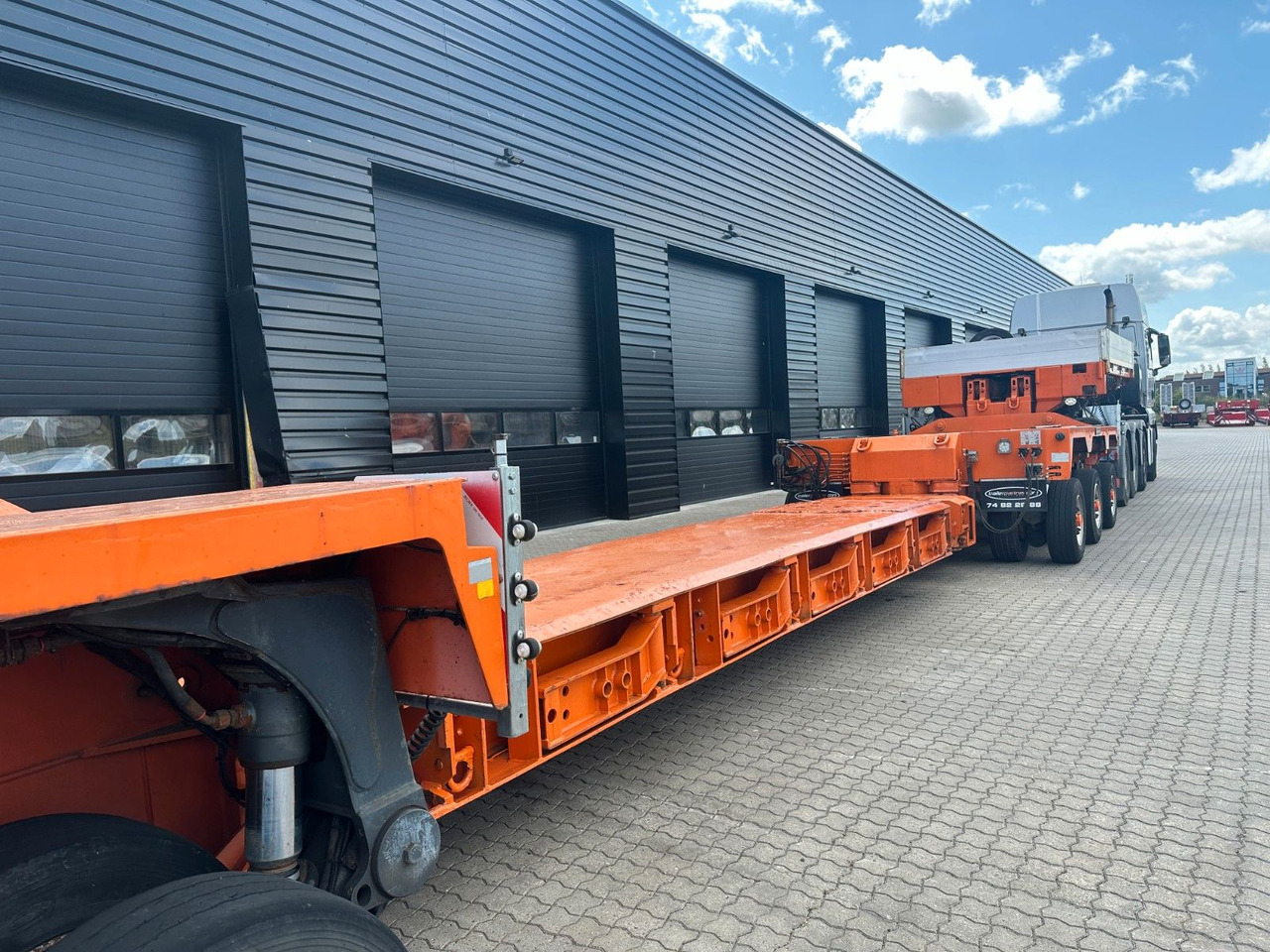 Low loader semi-trailer Goldhofer THP 3+5 XLE: picture 8 Low loader semi-trailer Goldhofer THP 3+5 XLE: picture 8