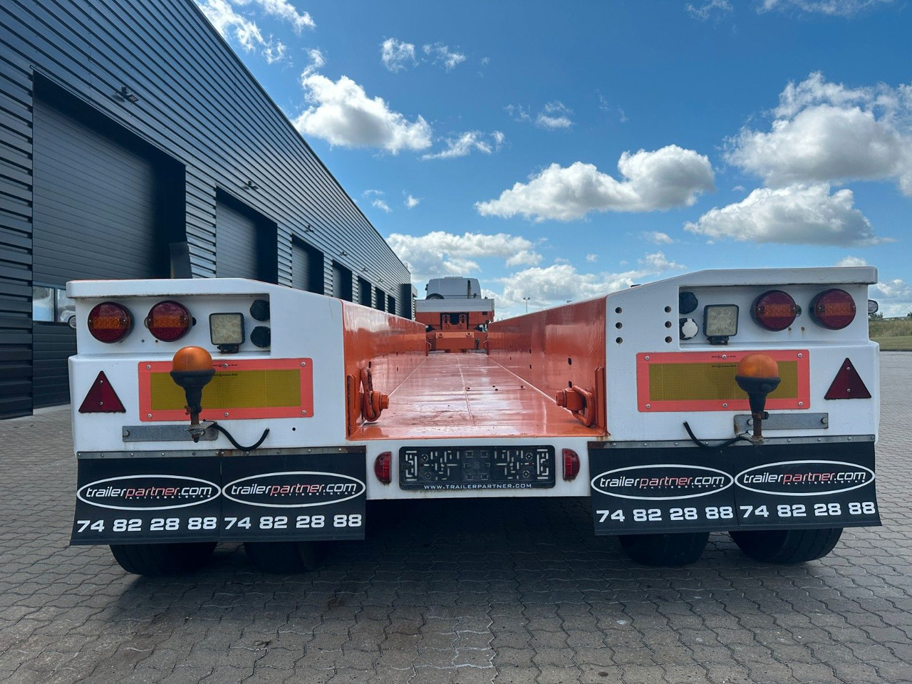 Low loader semi-trailer Goldhofer THP 3+5 XLE: picture 15 Low loader semi-trailer Goldhofer THP 3+5 XLE: picture 15