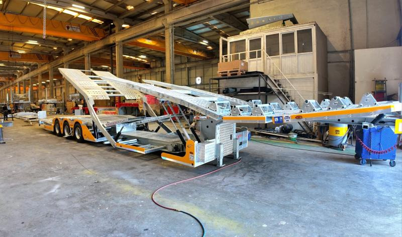 Eroglu 3 Axle Trucks Carriers - Autotransporter semi-trailer: picture 4 Eroglu 3 Axle Trucks Carriers - Autotransporter semi-trailer: picture 4