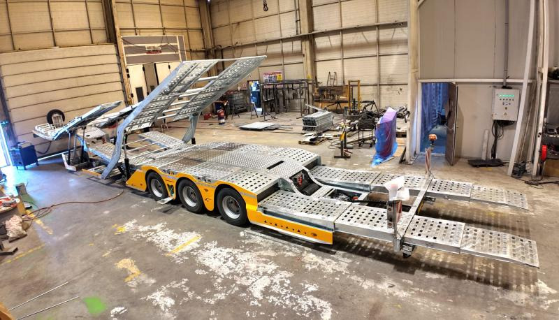 Eroglu 3 Axle Trucks Carriers - Autotransporter semi-trailer: picture 1 Eroglu 3 Axle Trucks Carriers - Autotransporter semi-trailer: picture 1