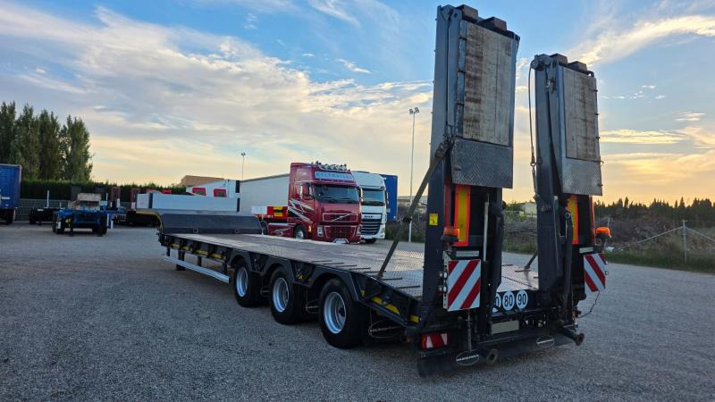INVEPE-JOLUSO SR329 CNN600 - Low loader semi-trailer: picture 5 INVEPE-JOLUSO SR329 CNN600 - Low loader semi-trailer: picture 5