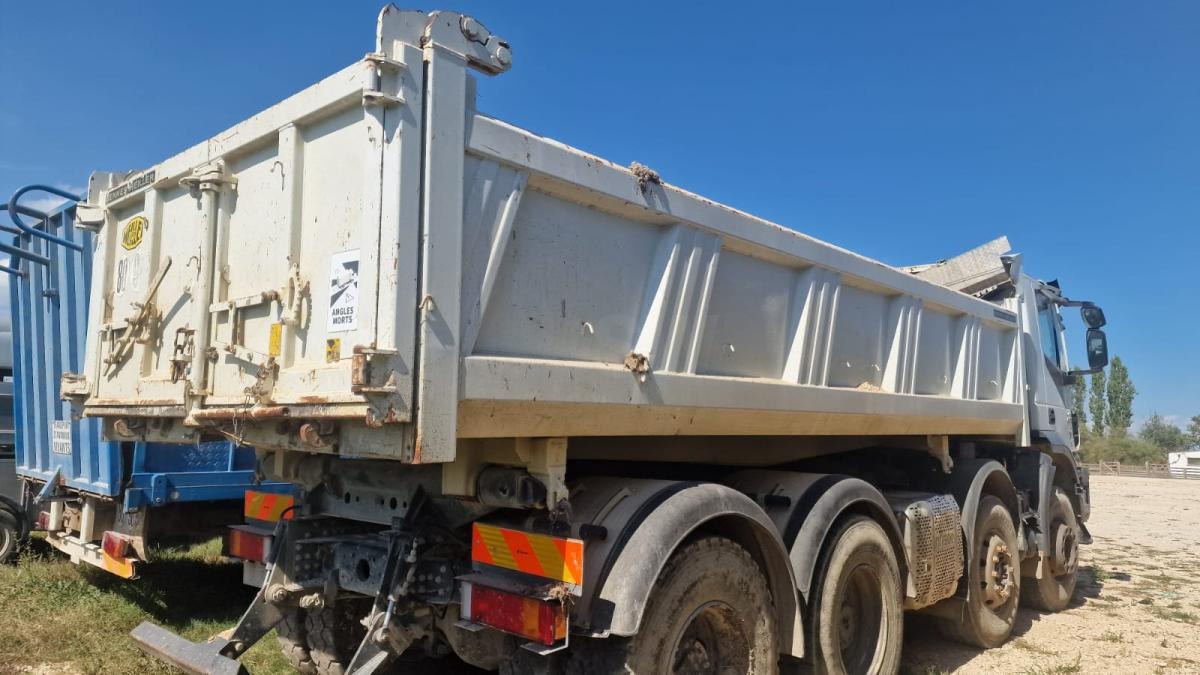 Iveco Trakker 410 - Tipper: picture 2 Iveco Trakker 410 - Tipper: picture 2