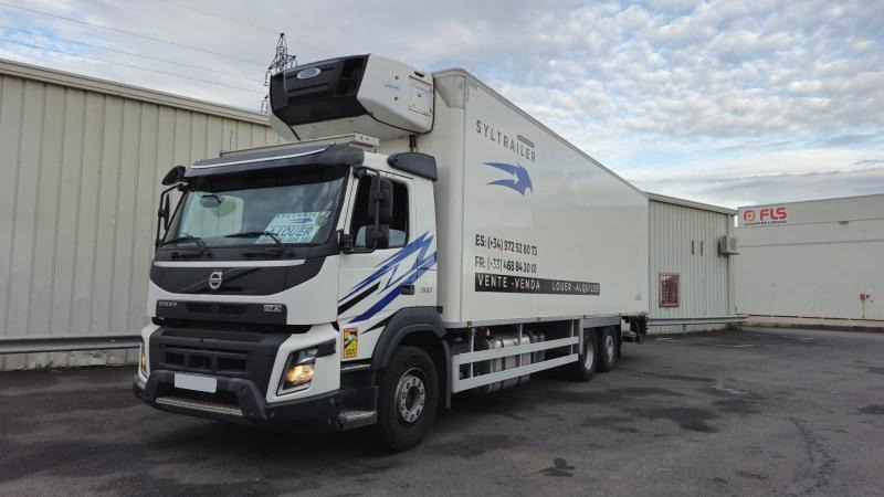 Volvo FMX (LOCATION / RENT) 380 - Refrigerator truck: picture 3 Volvo FMX (LOCATION / RENT) 380 - Refrigerator truck: picture 3