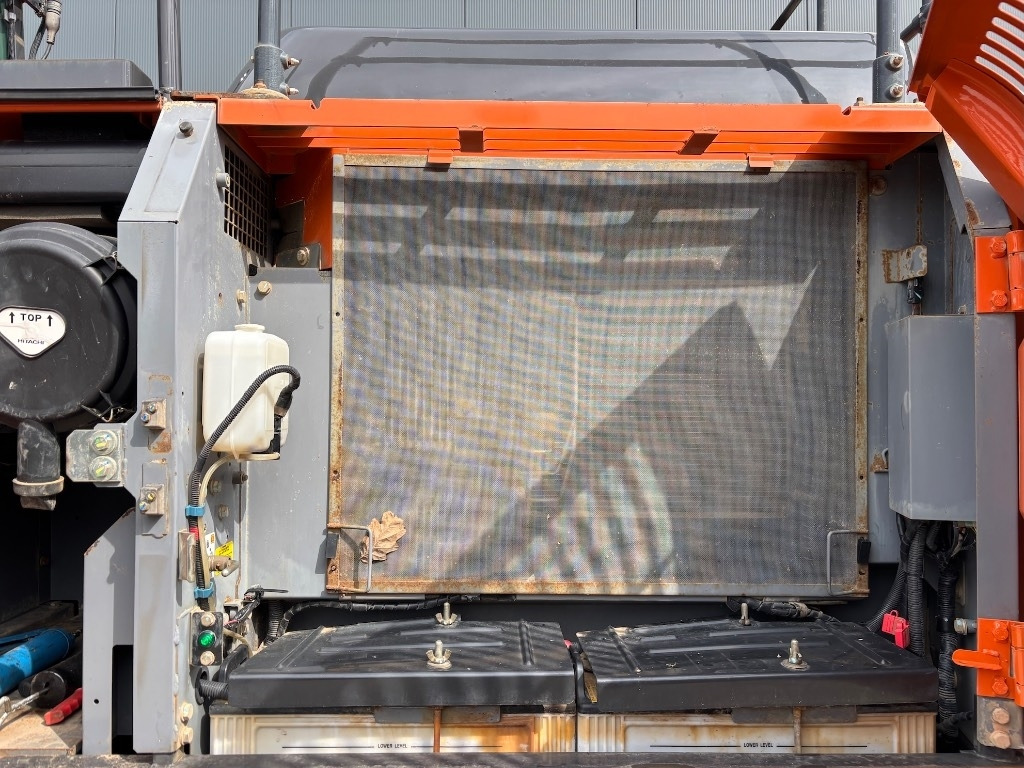 Crawler excavator Hitachi ZX 210 LC-6 - ZX210: picture 26 Crawler excavator Hitachi ZX 210 LC-6 - ZX210: picture 26