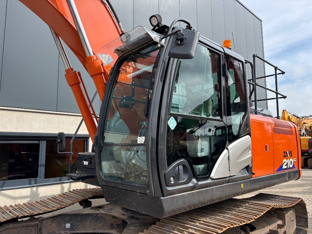 Crawler excavator Hitachi ZX 210 LC-6 - ZX210: picture 14 Crawler excavator Hitachi ZX 210 LC-6 - ZX210: picture 14