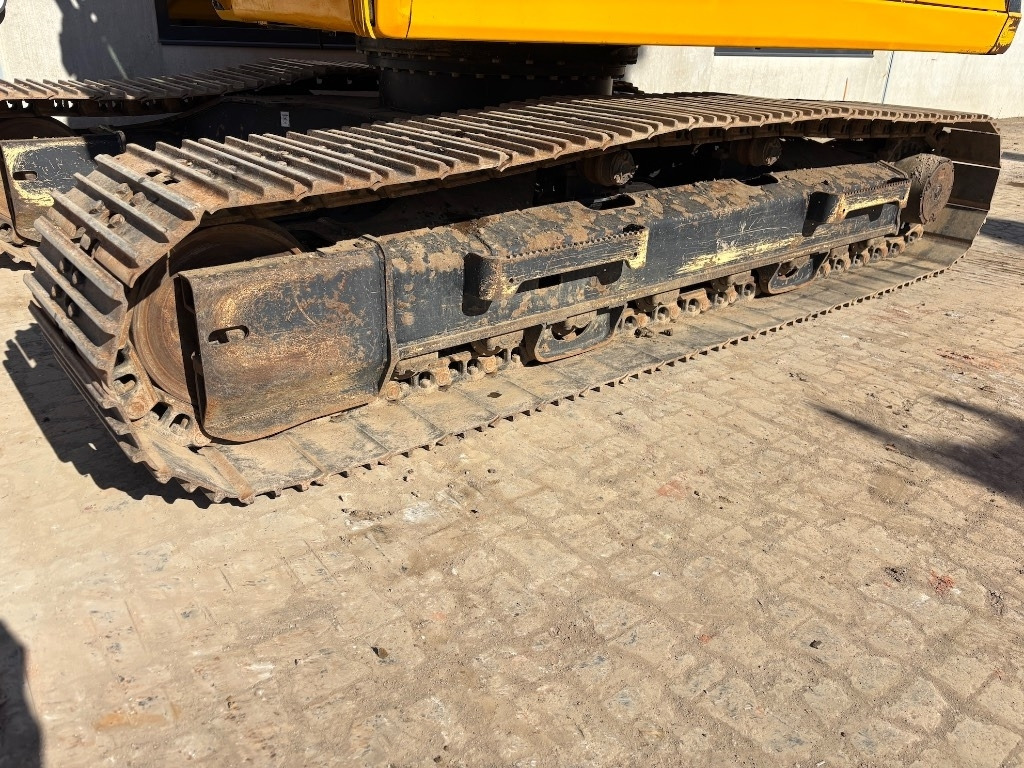 Crawler excavator JCB 220 XL 4F -- 220X LC -- 220 X LC - 220: picture 34