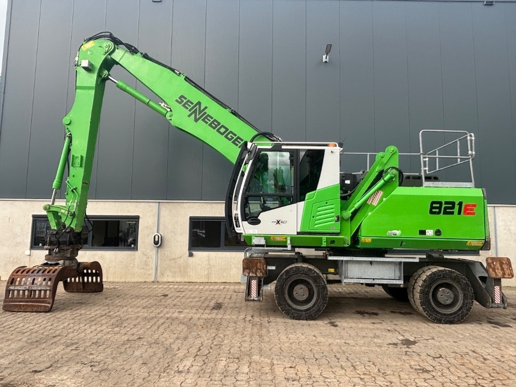 Sennebogen 821 M - 821 E - 821 ME - Waste/ Industry handler: picture 5 Sennebogen 821 M - 821 E - 821 ME - Waste/ Industry handler: picture 5