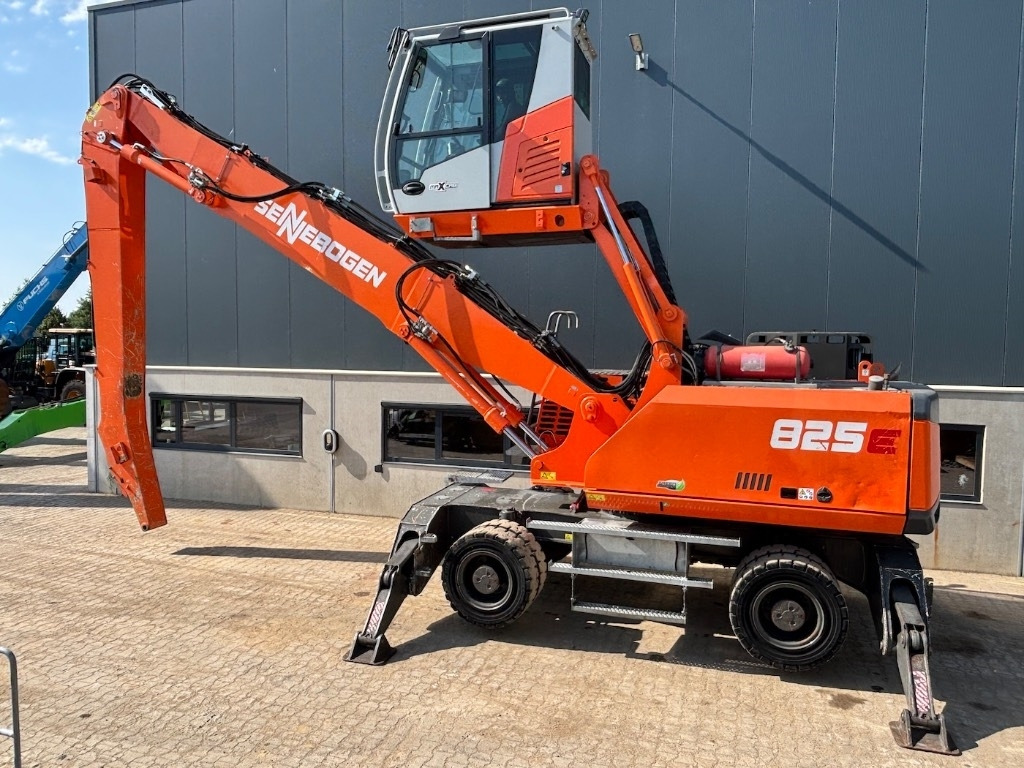 Sennebogen 825 M - 825 E - 825M - 825E - Waste/ Industry handler: picture 2 Sennebogen 825 M - 825 E - 825M - 825E - Waste/ Industry handler: picture 2