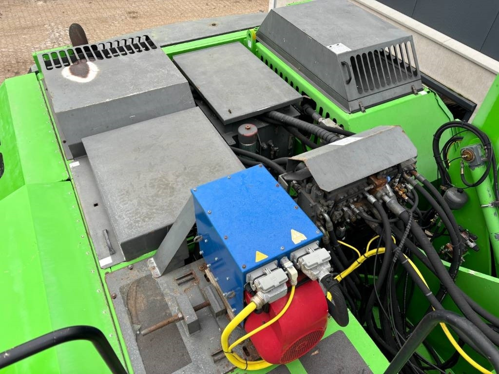 Waste/ Industry handler Sennebogen 850R HD - 850 - 840 - 860 - NEW CAT C9 engine: picture 37 Waste/ Industry handler Sennebogen 850R HD - 850 - 840 - 860 - NEW CAT C9 engine: picture 37