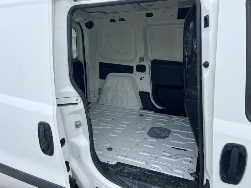 Fiat Dobló Cargo 1.3 MultiJet / NL Van - Small van: picture 3 Fiat Dobló Cargo 1.3 MultiJet / NL Van - Small van: picture 3