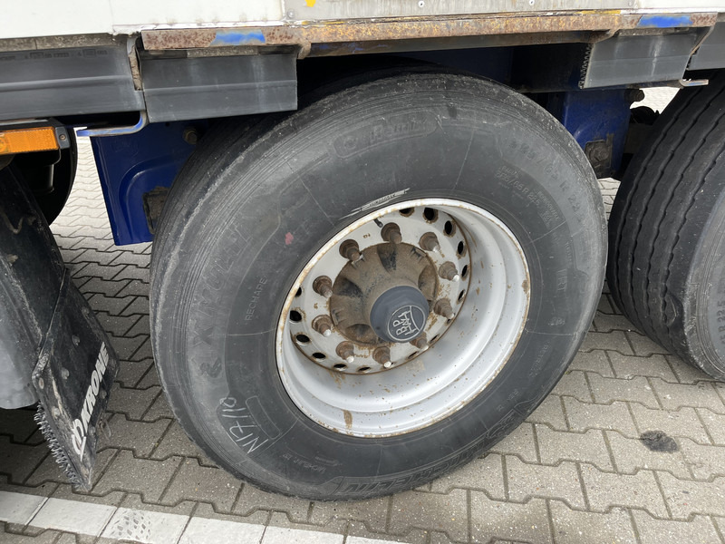 Refrigerator semi-trailer Krone Coolliner / Carrier Vector 1950 / Frigo Box / BPW Drum / APK TUV 04-26: picture 12 Refrigerator semi-trailer Krone Coolliner / Carrier Vector 1950 / Frigo Box / BPW Drum / APK TUV 04-26: picture 12