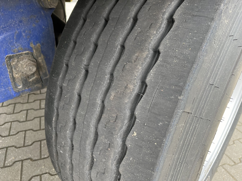 Refrigerator semi-trailer Krone Coolliner / Carrier Vector 1950 / Frigo Box / BPW Drum / APK TUV 04-26: picture 15 Refrigerator semi-trailer Krone Coolliner / Carrier Vector 1950 / Frigo Box / BPW Drum / APK TUV 04-26: picture 15