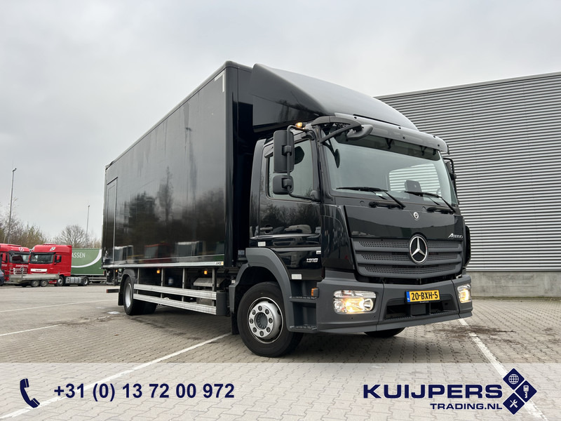 Mercedes-Benz Atego 1318 Euro 6 E / 12 Ton / 56 dkm / Box / Laadklep / APK 01-27 - Box truck: picture 1 Mercedes-Benz Atego 1318 Euro 6 E / 12 Ton / 56 dkm / Box / Laadklep / APK 01-27 - Box truck: picture 1