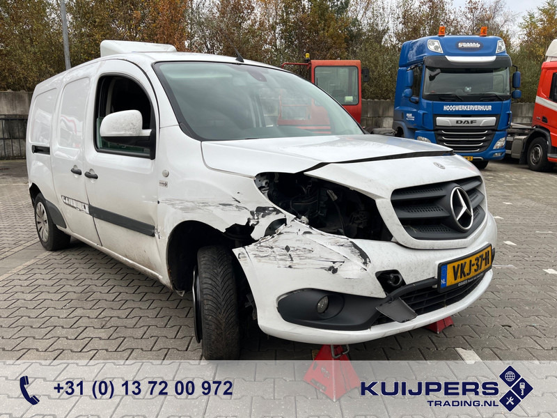Mercedes-Benz Citan 109 CDI / Extra Lang / UNFALL / DAMAGE - Small van: picture 1 Mercedes-Benz Citan 109 CDI / Extra Lang / UNFALL / DAMAGE - Small van: picture 1