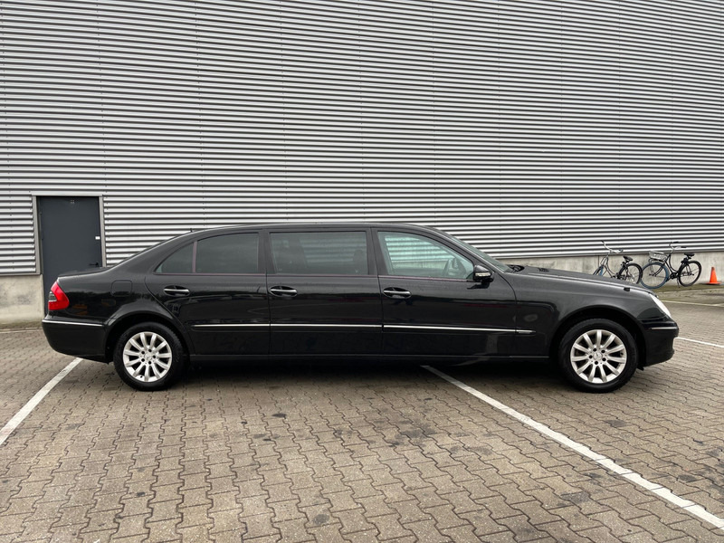 Mercedes-Benz E-Klasse / Limousine / 240 Avantgarde / 4-Matic / 8-pers / APK/TUV 09-2026 / - Sedan: picture 2 Mercedes-Benz E-Klasse / Limousine / 240 Avantgarde / 4-Matic / 8-pers / APK/TUV 09-2026 / - Sedan: picture 2