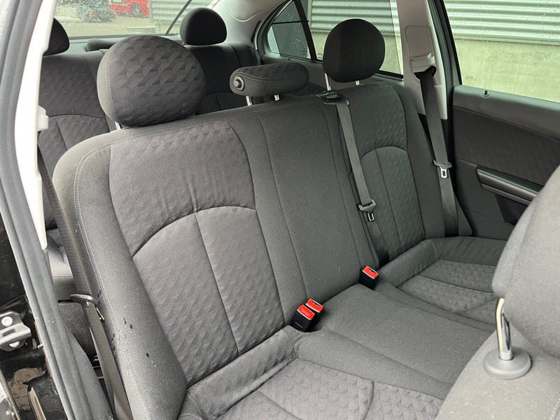 Mercedes-Benz E-Klasse / Limousine / 240 Avantgarde / 4-Matic / 8-pers / APK/TUV 09-2026 / - Sedan: picture 5 Mercedes-Benz E-Klasse / Limousine / 240 Avantgarde / 4-Matic / 8-pers / APK/TUV 09-2026 / - Sedan: picture 5