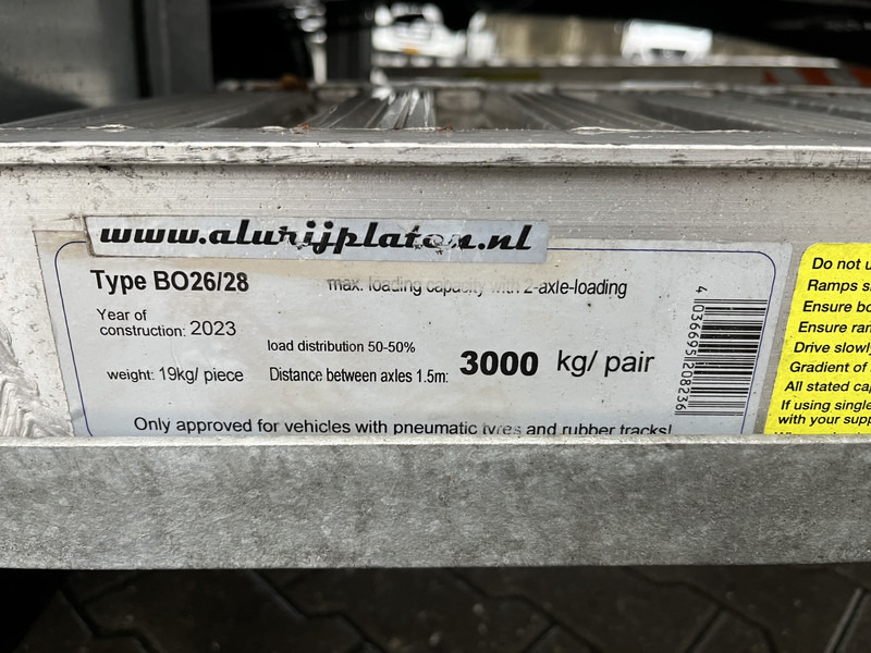 Autotransporter truck Mercedes-Benz Vario 612 D / Car - Machine Transporter 570 cm / Winch / Ramps / NL Truck: picture 13 Autotransporter truck Mercedes-Benz Vario 612 D / Car - Machine Transporter 570 cm / Winch / Ramps / NL Truck: picture 13