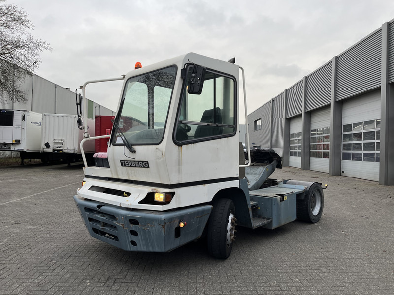 Tractor unit Terberg YT 182 / Cummins - Allison / Hefschotel / 2007: picture 18