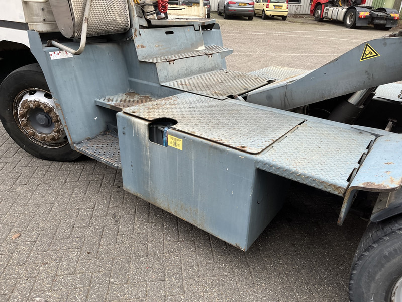 Tractor unit Terberg YT 182 / Cummins - Allison / Hefschotel / 2007: picture 16