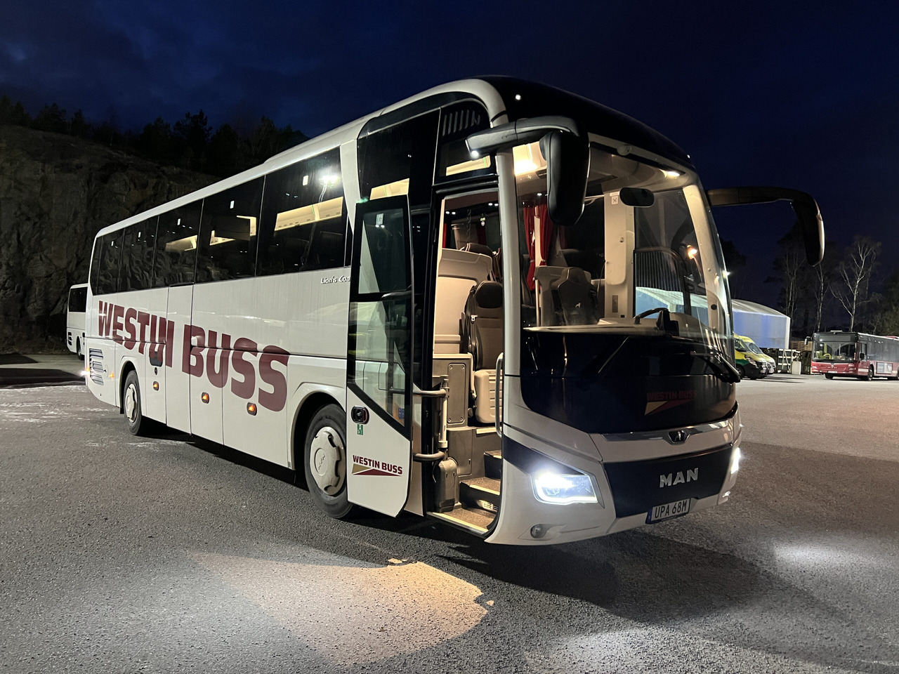 MAN Lions Coach R07 Euro 6D leasing MAN Lions Coach R07 Euro 6D: picture 8