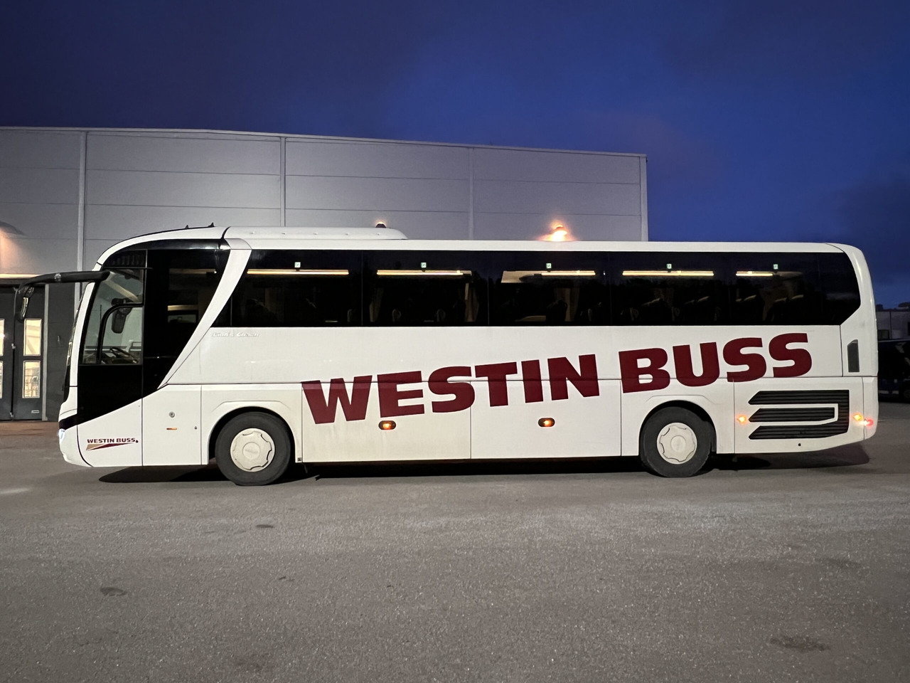 MAN Lions Coach R07 Euro 6D - Coach: picture 3 MAN Lions Coach R07 Euro 6D - Coach: picture 3