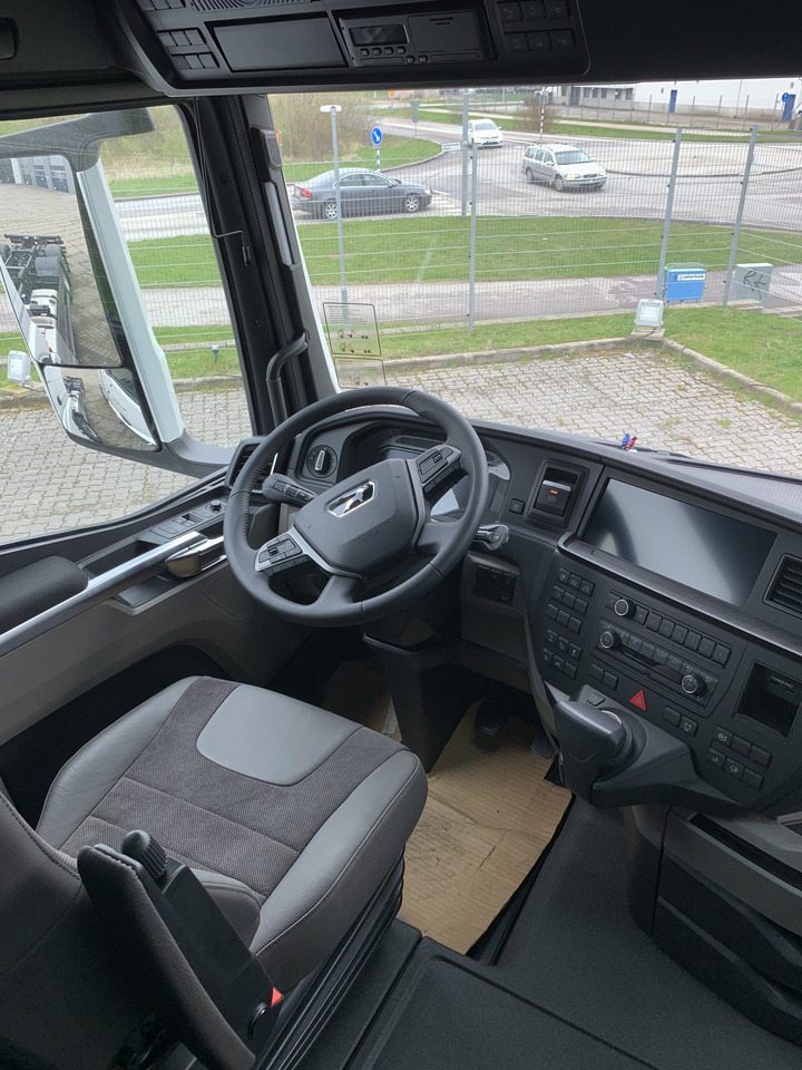 Tractor unit MAN TGX 28.520 6×2-2 Dragbil: picture 7