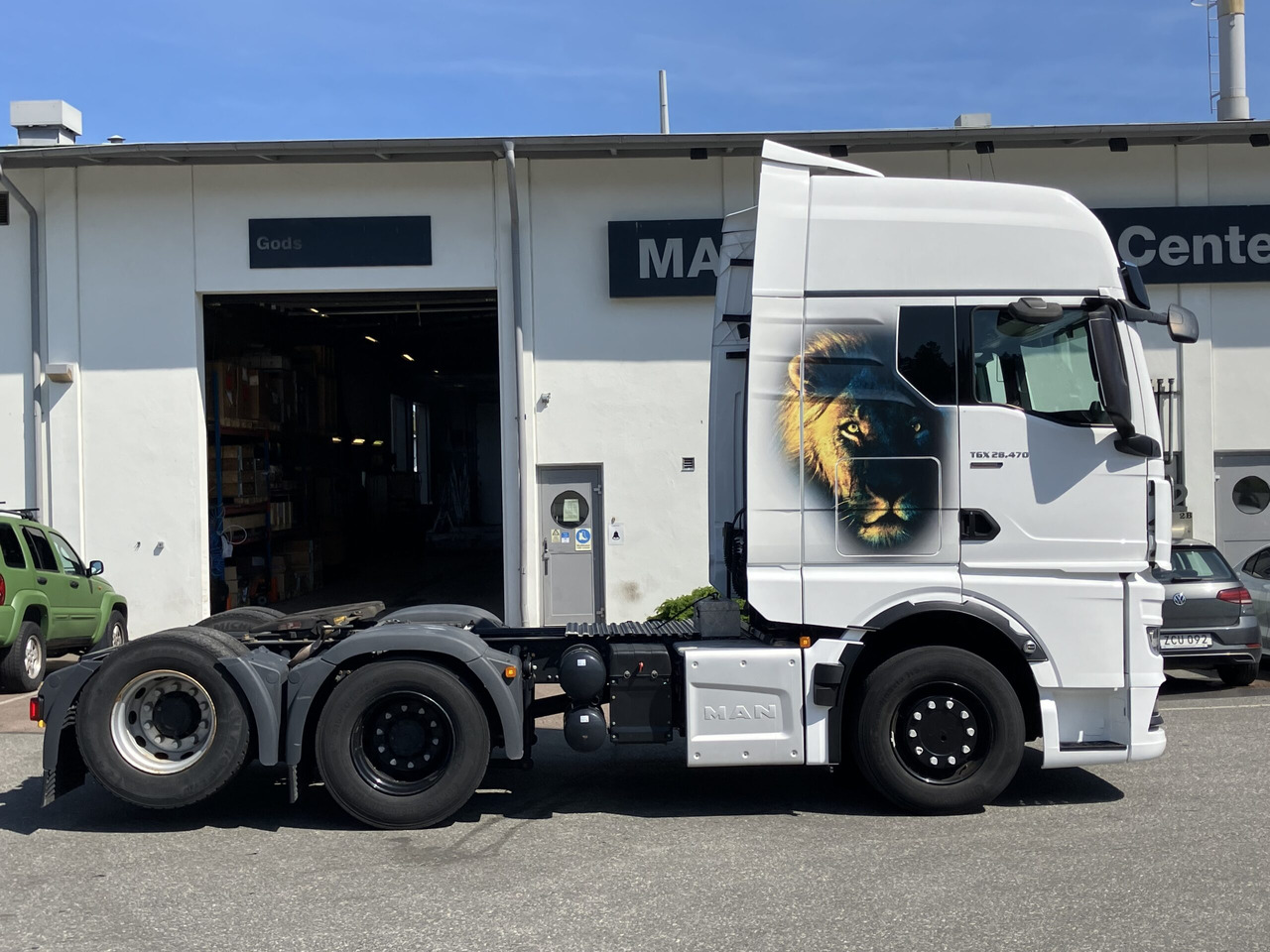 TGX 28.470 6X2 Individual - Tractor unit: picture 2 TGX 28.470 6X2 Individual - Tractor unit: picture 2