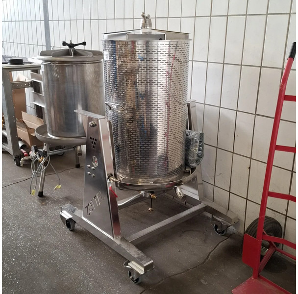 Membraam hydro-pers Zottel VS100 - Attachment: picture 1 Membraam hydro-pers Zottel VS100 - Attachment: picture 1