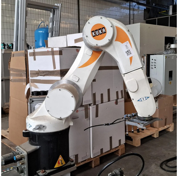 Robot met besturingskast en display Kuka KR 5 Sixx R850 WP - Attachment: picture 5 Robot met besturingskast en display Kuka KR 5 Sixx R850 WP - Attachment: picture 5