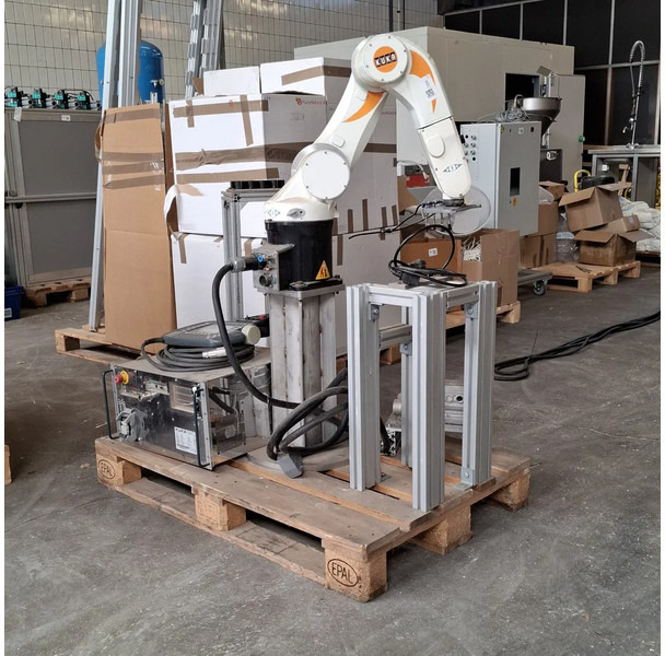 Robot met besturingskast en display Kuka KR 5 Sixx R850 WP - Attachment: picture 1 Robot met besturingskast en display Kuka KR 5 Sixx R850 WP - Attachment: picture 1