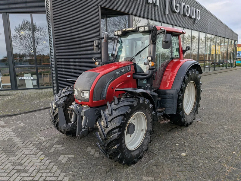 Valtra N142 N142 - Farm tractor: picture 5 Valtra N142 N142 - Farm tractor: picture 5
