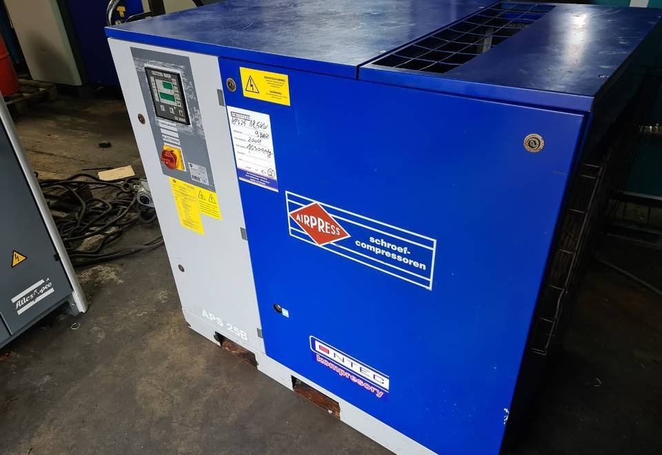 Kompresor śrubowy AIRPRESS APS 25, 18,5 kw, (2) - Air compressor: picture 2 Kompresor śrubowy AIRPRESS APS 25, 18,5 kw, (2) - Air compressor: picture 2