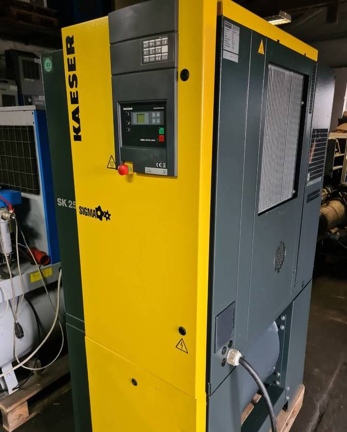 Kompresor śrubowy KAESER Aircenter SK25 15 kw - Air compressor: picture 1 Kompresor śrubowy KAESER Aircenter SK25 15 kw - Air compressor: picture 1