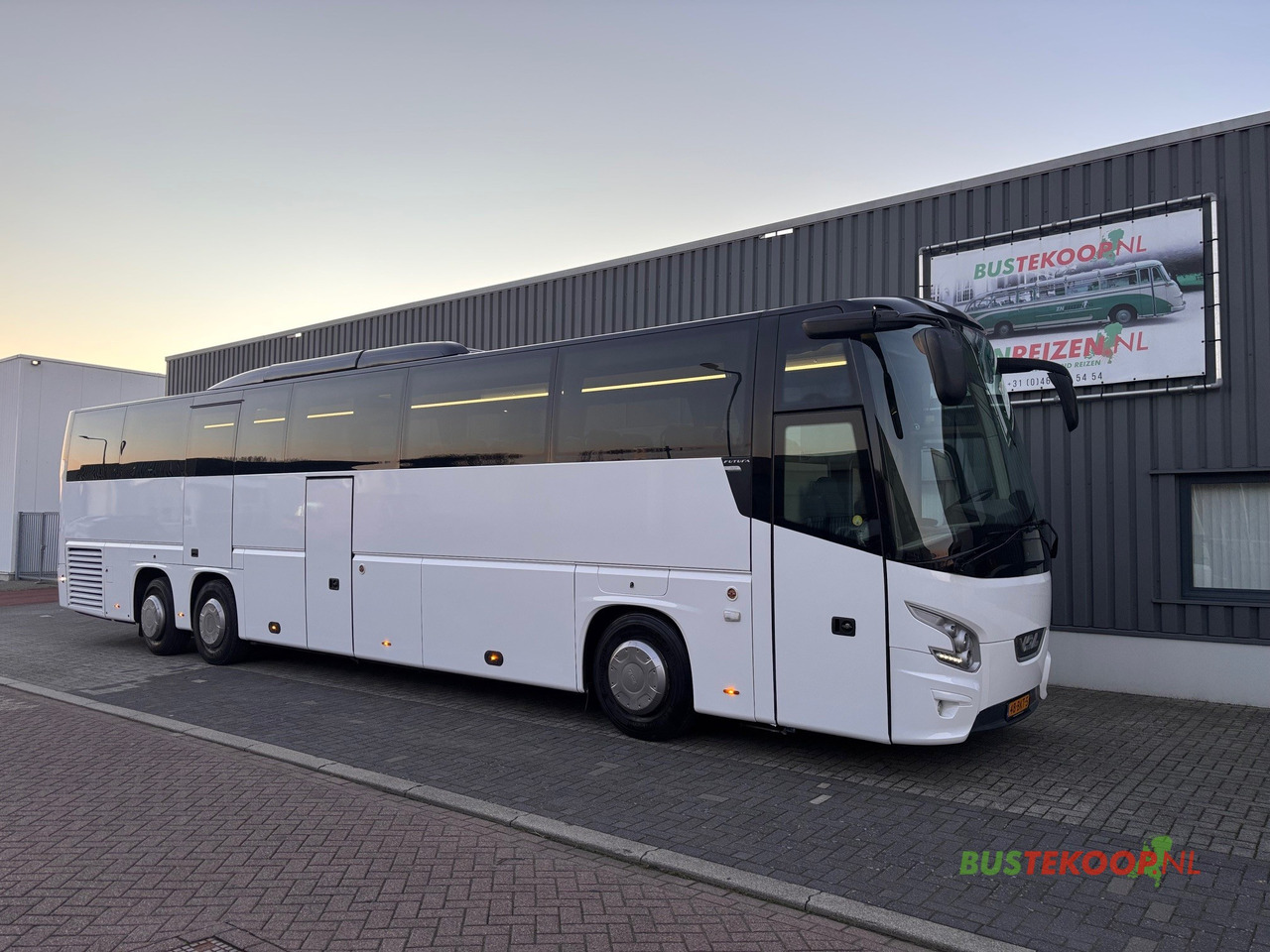 VDL Futura FHD2-139/440 Rolstoelbus - Coach: picture 1 VDL Futura FHD2-139/440 Rolstoelbus - Coach: picture 1