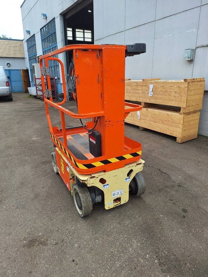 JLG 1230 ES - Scissor lift: picture 3 JLG 1230 ES - Scissor lift: picture 3