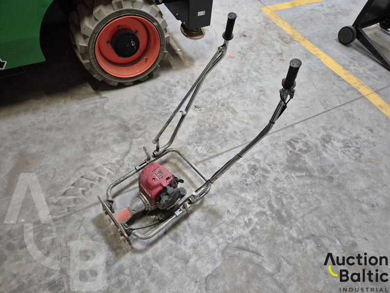 Atlas-Copco - Vibratory plate: picture 1 Atlas-Copco - Vibratory plate: picture 1