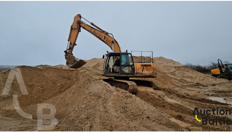 Case CX 210 B - Crawler excavator: picture 2 Case CX 210 B - Crawler excavator: picture 2