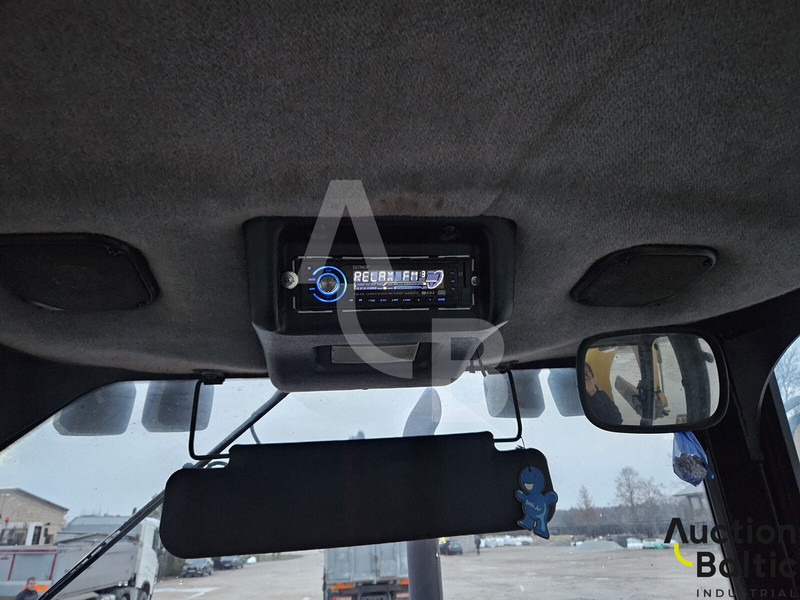 Backhoe loader Caterpillar 434 E: picture 11