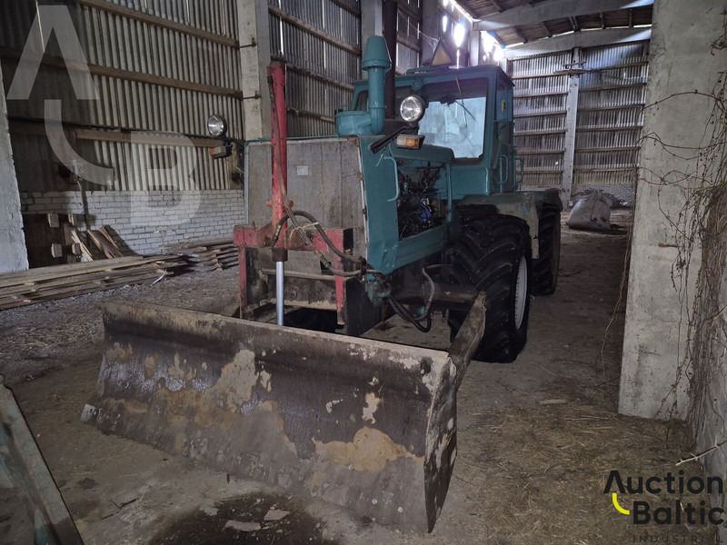 Chtz T-150K - Farm tractor: picture 2 Chtz T-150K - Farm tractor: picture 2