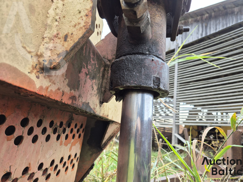 DT 75 - Bulldozer: picture 5 DT 75 - Bulldozer: picture 5