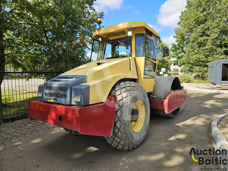 Dynapac CA 302 D - Roller: picture 2 Dynapac CA 302 D - Roller: picture 2
