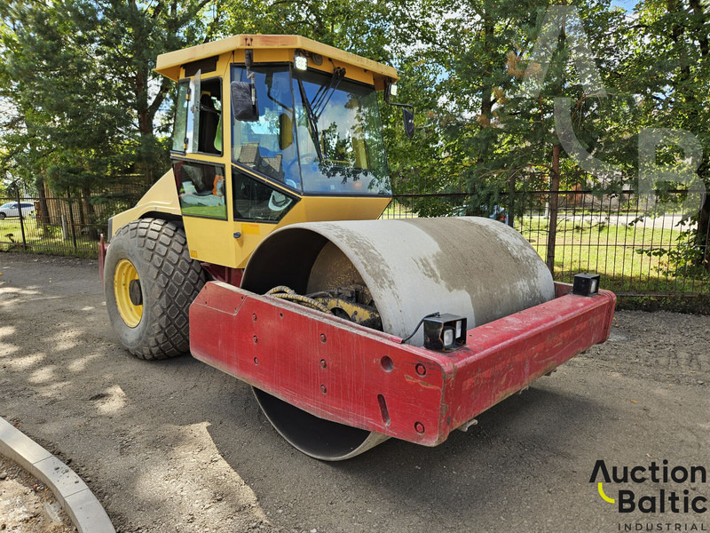 Dynapac CA 302 D - Roller: picture 1 Dynapac CA 302 D - Roller: picture 1