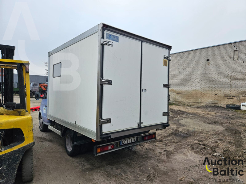 GAZ Gaz 3302 - Closed box van: picture 3 GAZ Gaz 3302 - Closed box van: picture 3