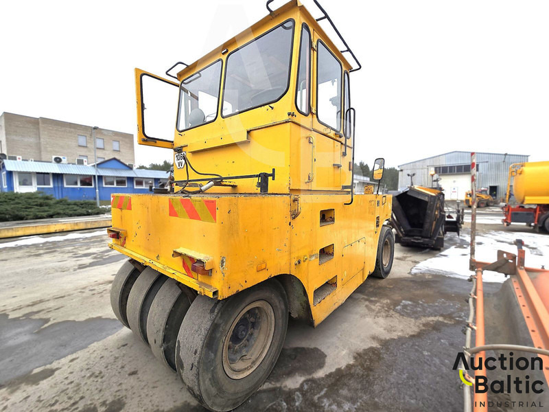 Hamm GRW 18 - Pneumatic roller: picture 1 Hamm GRW 18 - Pneumatic roller: picture 1