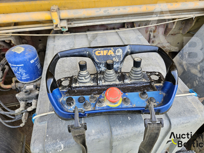 Stationary concrete pump Iveco Magirus: picture 14