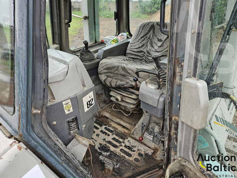 Komatsu D65EX-12 - Bulldozer: picture 5 Komatsu D65EX-12 - Bulldozer: picture 5