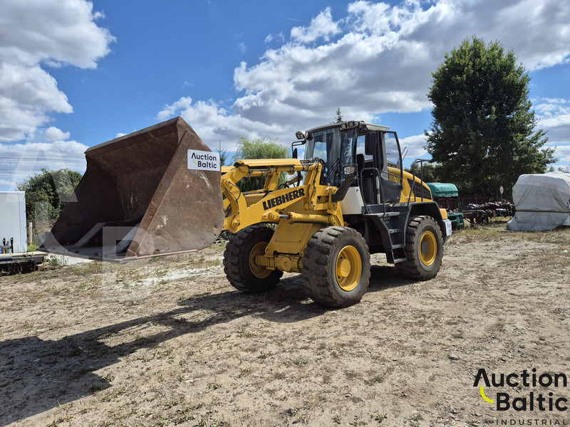 Liebherr L 524 - Wheel loader: picture 1 Liebherr L 524 - Wheel loader: picture 1