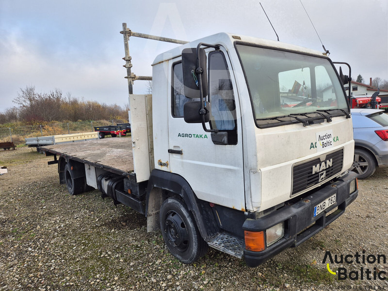 MAN 8.153 - Dropside/ Flatbed truck: picture 2 MAN 8.153 - Dropside/ Flatbed truck: picture 2