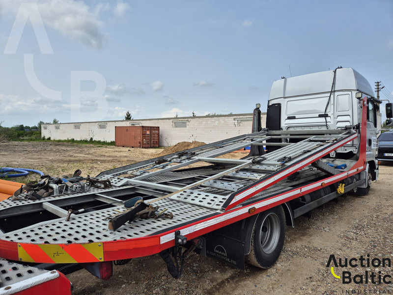MAN TGL10.250 - Autotransporter truck: picture 3 MAN TGL10.250 - Autotransporter truck: picture 3